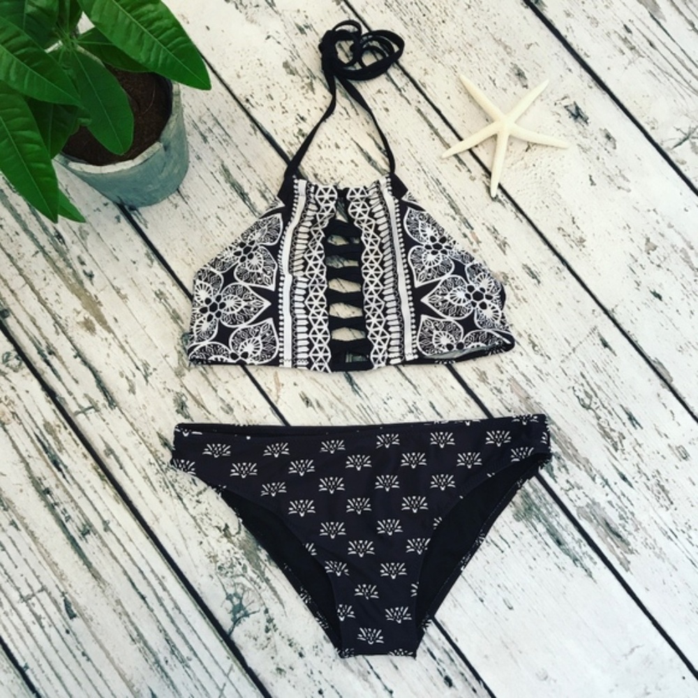 NEW Black and White Halter Bikini